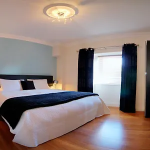 elephant-guest-house.westport-hotels.com/